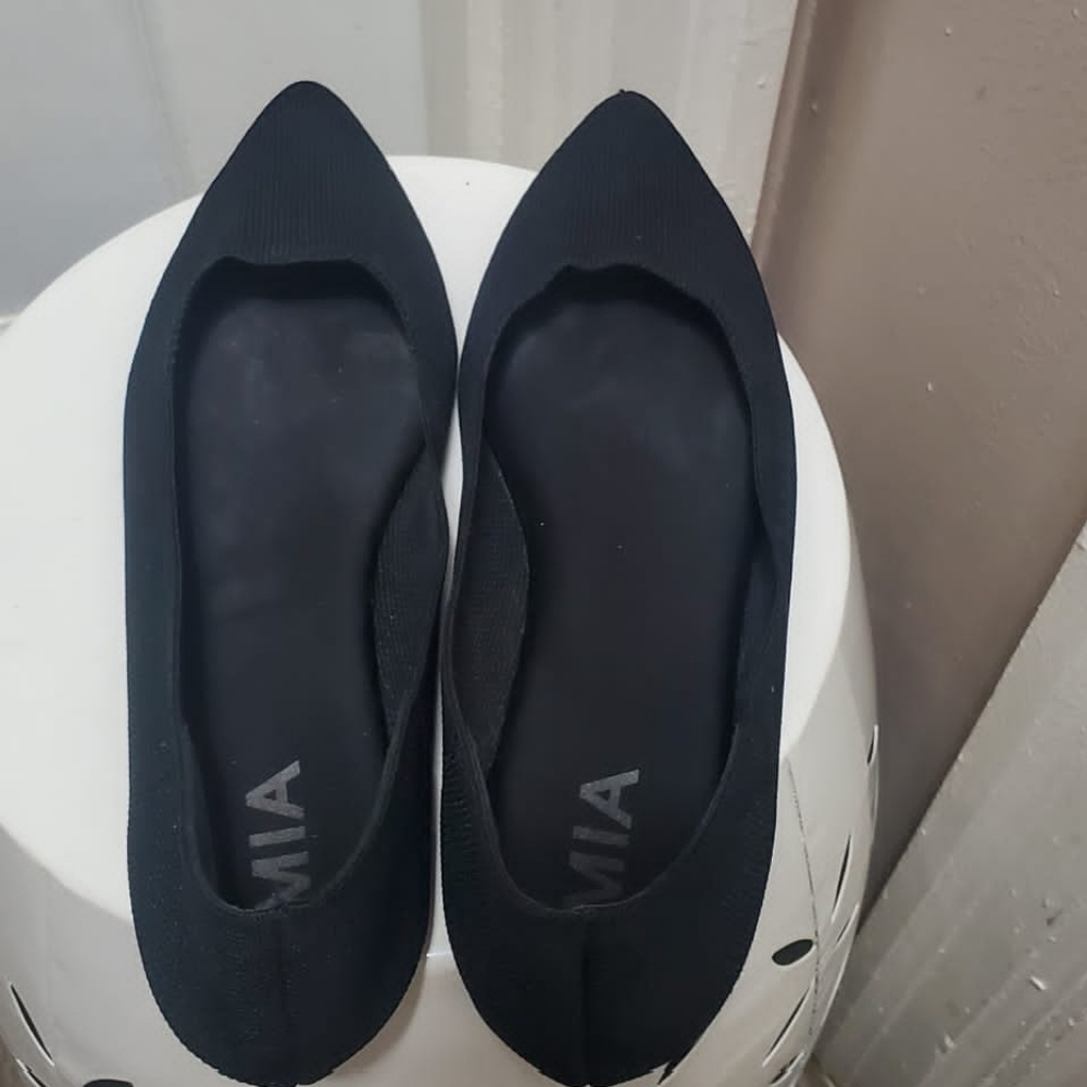 MIA Kerri Pointed Toe Women's Flat Shoe Black Size 7 🌴✌️